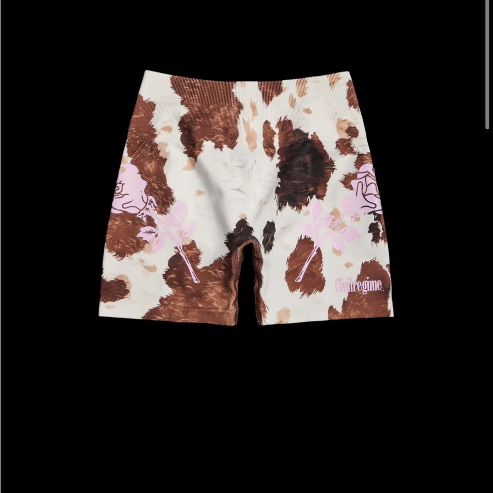 CONCRETE TRAINING SEAMLESS SHORTS IN COW PRINT